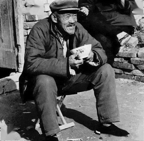 凉亭吃瓜视频照片真实,瓜香四溢，共享悠闲时光