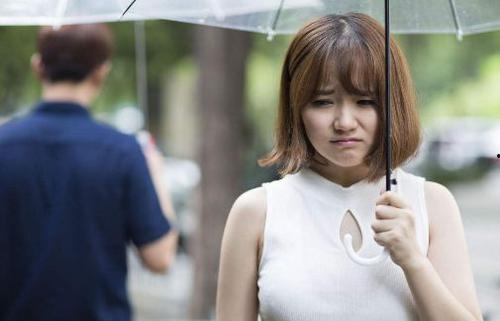 女子挽回男友吃瓜视频,这操作太绝了！