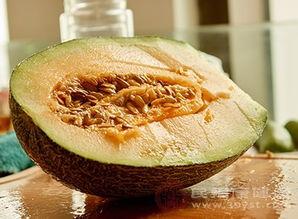 吃新疆哈密瓜的视频,甜蜜滋味，视觉盛宴