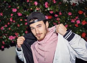 男博主吃瓜视频,娱乐圈幕后真相大曝光