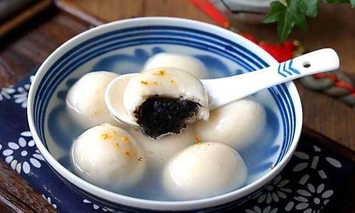 小瓜可以煮汤圆吃吗视频,创意家常美食新尝试