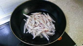 吃泡椒凤瓜视频,辣爽开胃！泡椒凤瓜视频大揭秘